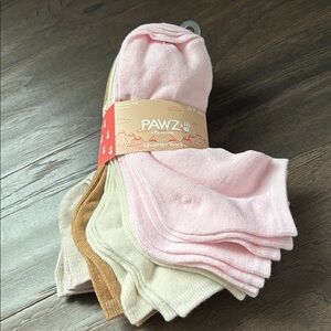 Pawz Bearpaw 10 pair quarter socks,super soft,light,shoe size 5-10